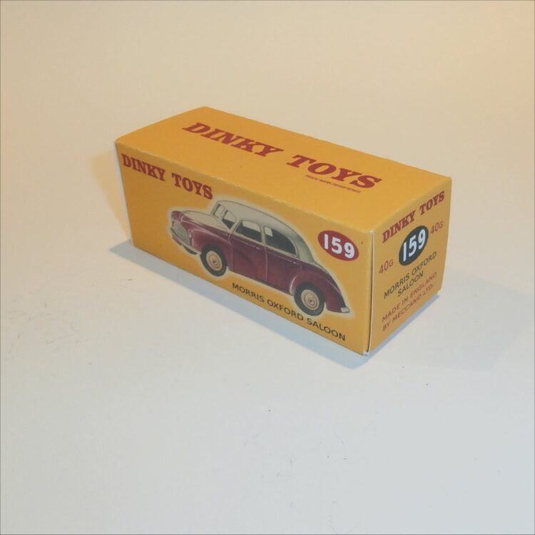 Dinky Toys 159 Morris Oxford Saloon - Green  / Cream - Repro Box - Image 2